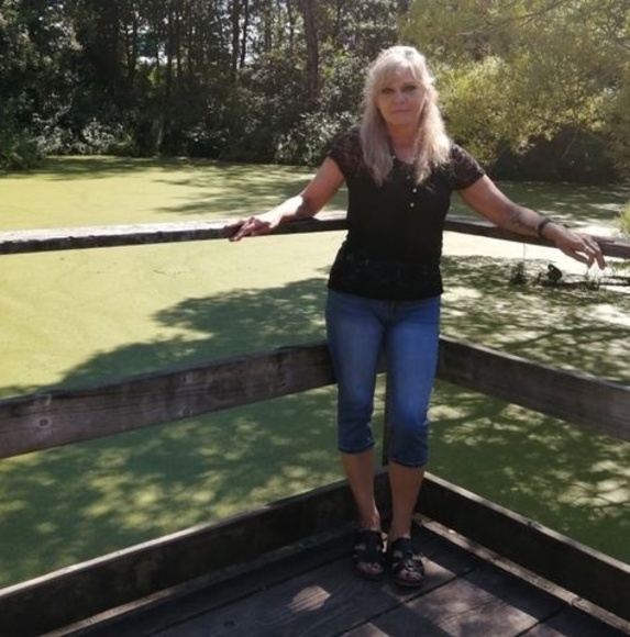 Meet your Posher, Gilberte - Picture 1 of 1